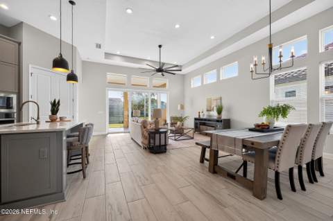 3085 Pescara Drive, Jacksonville FL - photo 10 of 40