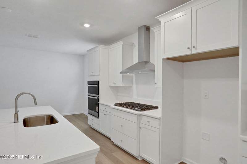 4 bedroom Single Family Residence at 4023 Brick Wall Cove, Jennings Farm, Middleburg — photo 5