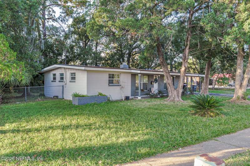 3 bedroom Single Family Residence at 3008 Carrevero Drive, Loran Estates, Jacksonville — photo 2