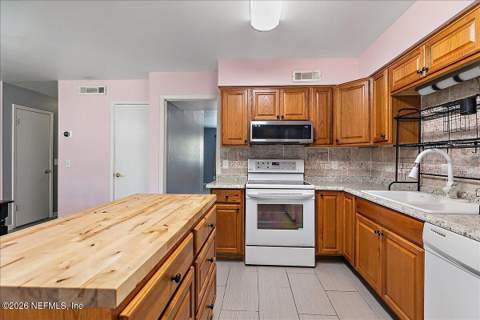 4803 Windrush Lane #A-2-B, Jacksonville FL - photo 10 of 20