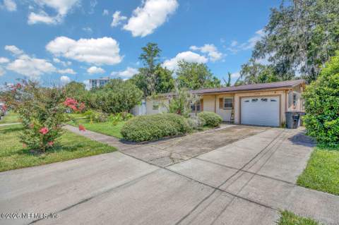 2859 Loran Drive, Jacksonville FL - photo 11 of 39