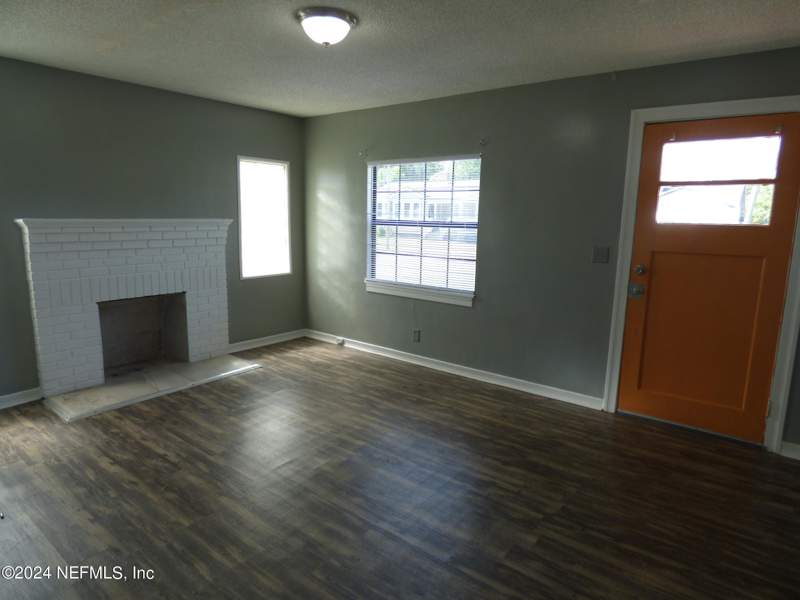 4 bedroom Single Family Residence at 516 E 58th Street, Millers Buffalo Gard, Jacksonville — photo 3