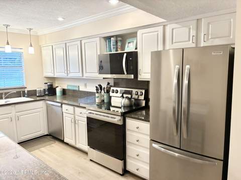 2233 Seminole Road #41, Atlantic Beach FL - photo 12 of 36