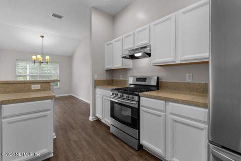 13925 Fish Eagle Drive, Jacksonville FL - photo 19 of 43