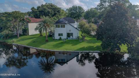10500 Diamond Oak Court, Jacksonville FL - photo 11 of 109