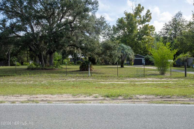 3 bedroom Single Family Residence at 7185 Gas Line Road, Metes & Bounds, Keystone Heights — photo 3