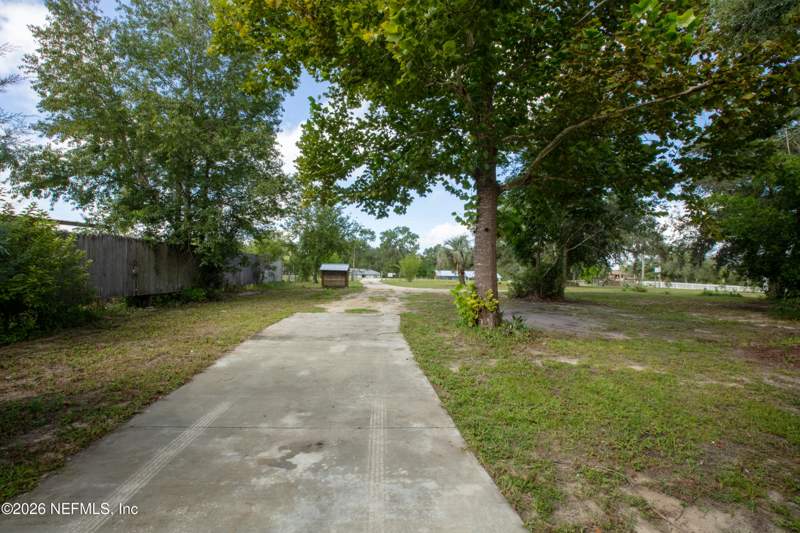 3 bedroom Single Family Residence at 7185 Gas Line Road, Metes & Bounds, Keystone Heights — photo 4