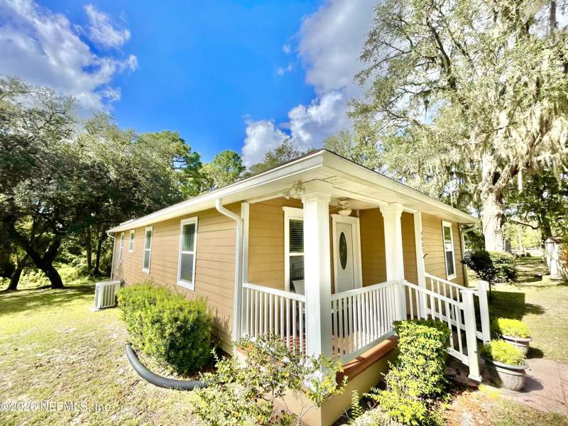 3 bedroom Single Family Residence at 4025 Thunder Heights Lane, Metes & Bounds, Middleburg — photo 2