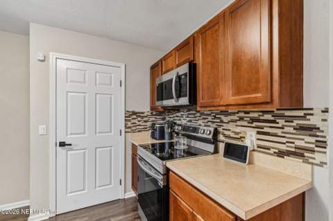 1066 Montego Bay Drive, Jacksonville FL - photo 19 of 53