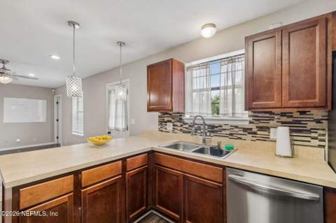 1066 Montego Bay Drive, Jacksonville FL - photo 20 of 53