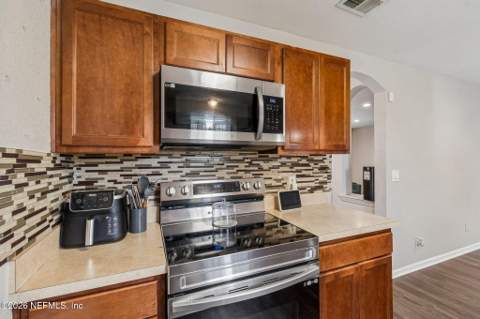 1066 Montego Bay Drive, Jacksonville FL - photo 21 of 53
