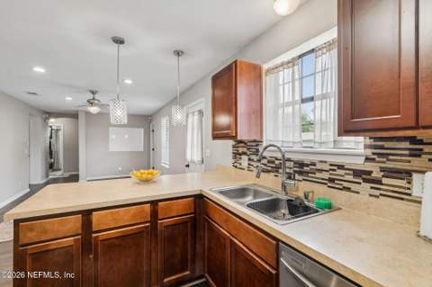 1066 Montego Bay Drive, Jacksonville FL - photo 22 of 53