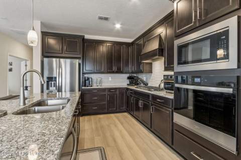 517 Continuum Loop, Yulee FL - photo 17 of 90