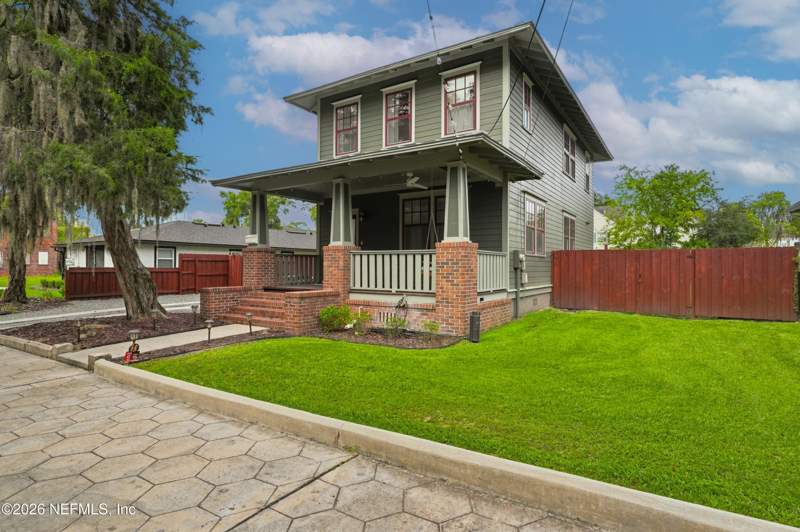 3 bedroom Single Family Residence at 1132 N Market Street, Springfield, Jacksonville — photo 2