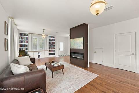 1132 N Market Street, Jacksonville FL - photo 8 of 49