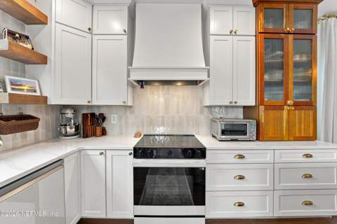 1132 N Market Street, Jacksonville FL - photo 16 of 49