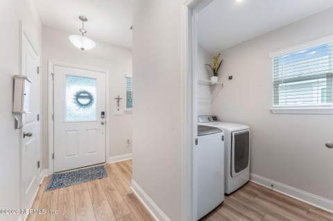 13148 Holsinger Boulevard, Jacksonville FL - photo 10 of 43