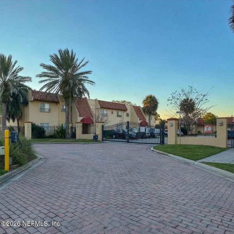 2 bedroom Condominium at 6654 Bell Tower Court #5, The Colony At San Jose, Jacksonville — photo 3