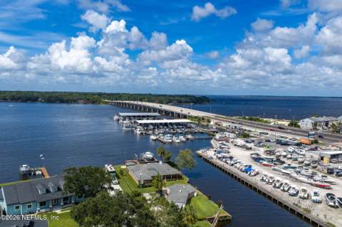 1105 Fishermans Way, Fleming Island FL - photo 10 of 94