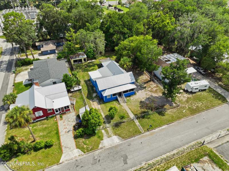 3 bedroom Single Family Residence at 1811 Kate Street, Burts, Palatka — photo 2