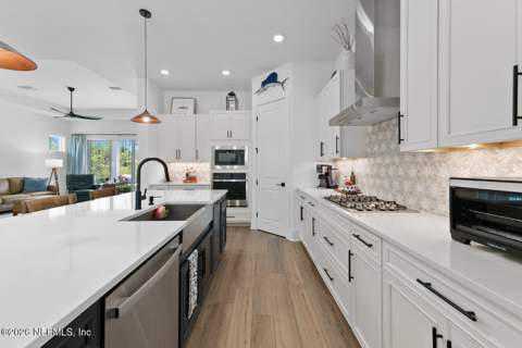 305 Blue Hampton Drive, Ponte Vedra FL - photo 17 of 38