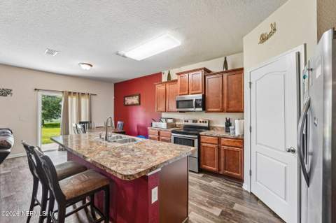 6774 Sandle Drive, Jacksonville FL - photo 20 of 54
