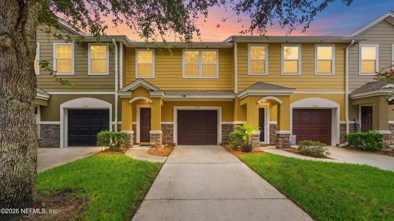 3 bedroom Townhouse at 13322 Ocean Mist Drive, Verano At Bartram Park, Jacksonville — photo 3