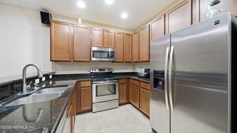 13322 Ocean Mist Drive, Jacksonville FL - photo 8 of 54