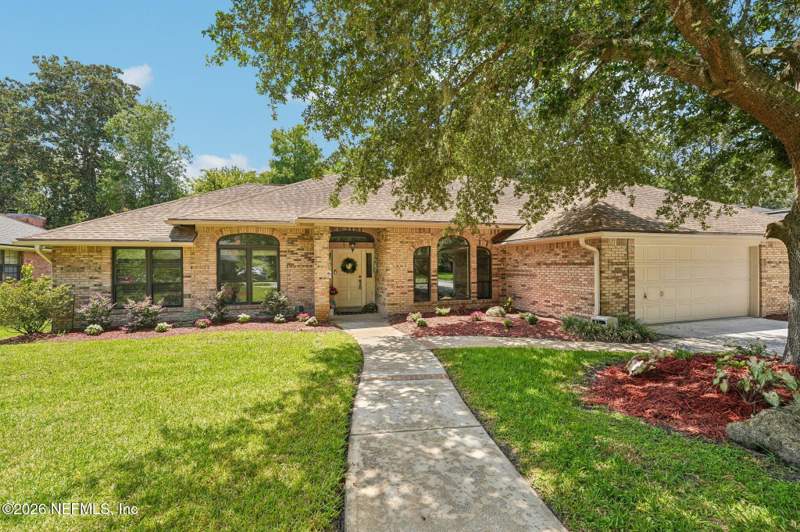 4 bedroom Single Family Residence at 12231 DIVIDING OAKS Trail, Cormorant Creek, Jacksonville — photo 2