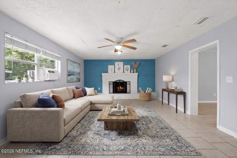 4 bedroom Single Family Residence at 11634 Marina Drive, Beachwood, Jacksonville — photo 4