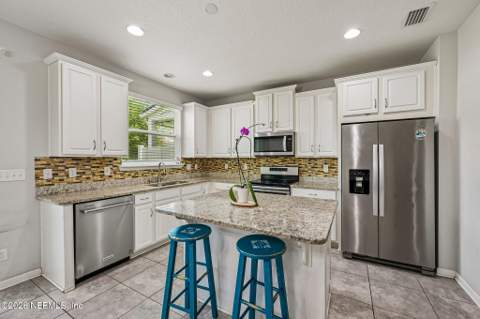 576 Richmond Drive, St. Johns FL - photo 13 of 36