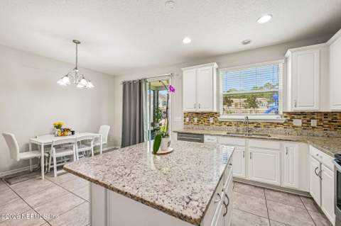 576 Richmond Drive, St. Johns FL - photo 14 of 36