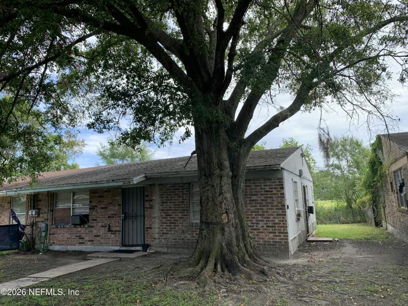 3 bedroom Single Family Residence at 4649 N KEN KNIGHT Drive, Washington Heights, Jacksonville — photo 3