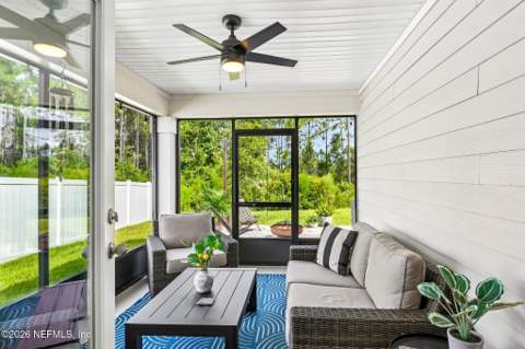 12924 Holsinger Boulevard, Jacksonville FL - photo 8 of 98