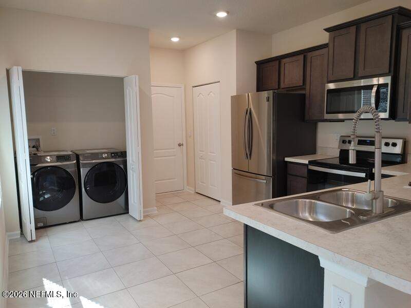 3 bedroom Townhouse at 9479 Star Drive, Bay Pointe North, Jacksonville — photo 4