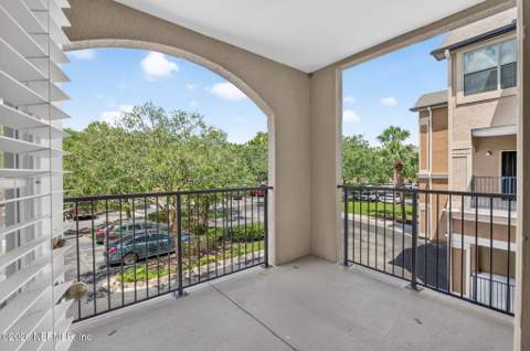 10961 Burnt Mill Road #423, Jacksonville FL - photo 6 of 79