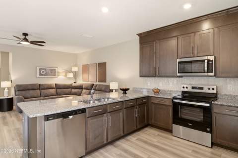 204 Beach Palm Court, St. Augustine FL - photo 17 of 41