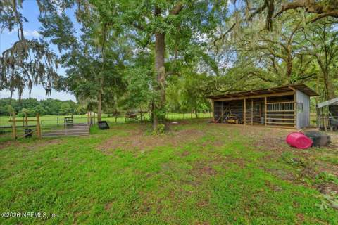 703 Walker Drive, Interlachen FL - photo 21 of 32