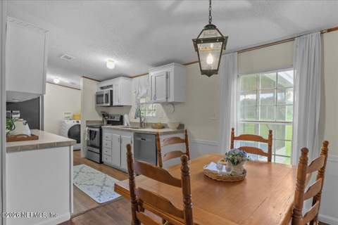 703 Walker Drive, Interlachen FL - photo 8 of 32