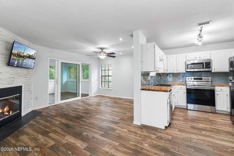 10150 Belle Rive Boulevard #110, Jacksonville FL - photo 8 of 49
