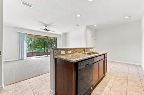 7020 Butterfly Court, Jacksonville FL - photo 6 of 36