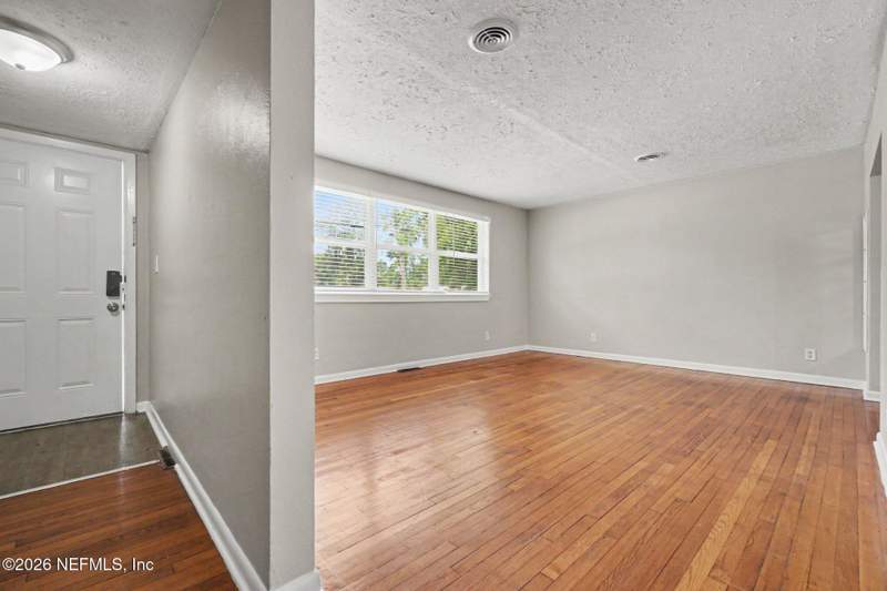 3 bedroom Single Family Residence at 3923 Cobalt Avenue, Cedar Hill Estates, Jacksonville — photo 3