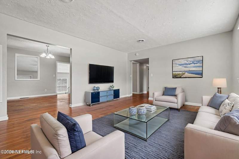 3 bedroom Single Family Residence at 3923 Cobalt Avenue, Cedar Hill Estates, Jacksonville — photo 5