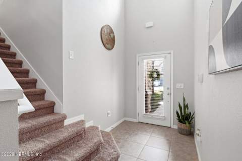 7027 Butterfield Court, Jacksonville FL - photo 6 of 41