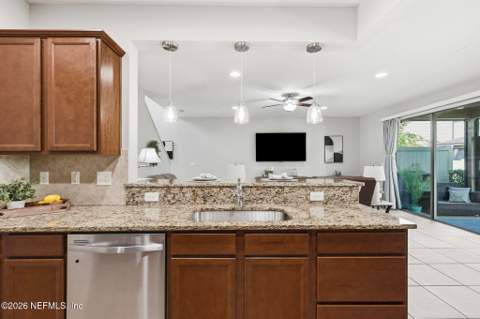 7027 Butterfield Court, Jacksonville FL - photo 10 of 41