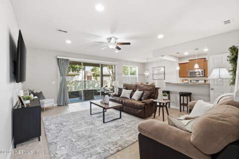 7027 Butterfield Court, Jacksonville FL - photo 13 of 41