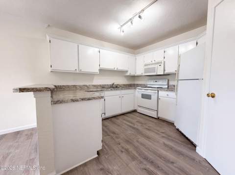 1701 The Greens Way #523, Jacksonville Beach FL - photo 9 of 20