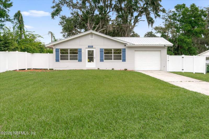 3 bedroom Single Family Residence at 2312 Silver Lake Drive, Rudds, Palatka — photo 2