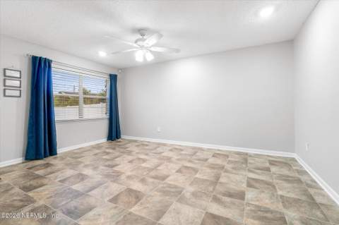 2312 Silver Lake Drive, Palatka FL - photo 9 of 29
