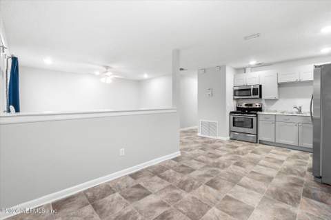 2312 Silver Lake Drive, Palatka FL - photo 6 of 29